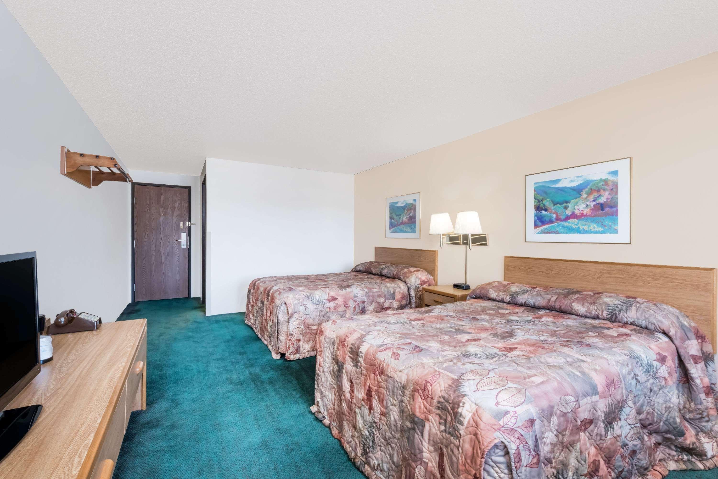Super 8 By Wyndham Belle Fourche Sd Hotel Buitenkant foto